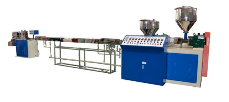 Máquina para fabricar pajitas para beber