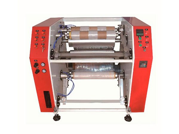 Máquina semiautomática de rebobinado de film estirable