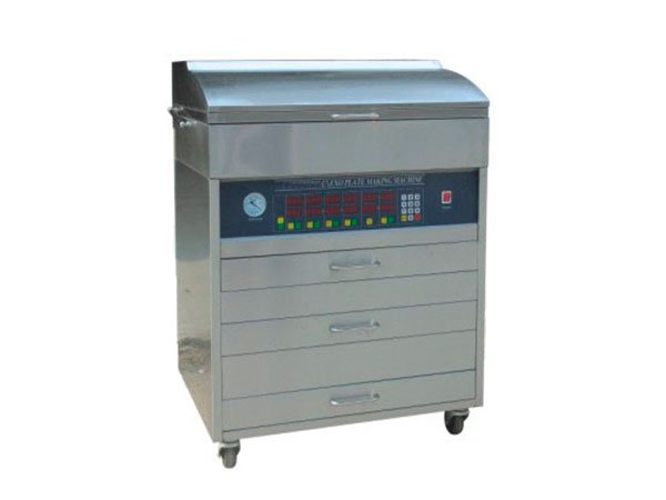 Máquina para fabricar placas flexográficas