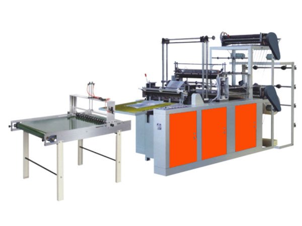 Máquina para fabricar bolsas abiertas planas de cuatro líneas